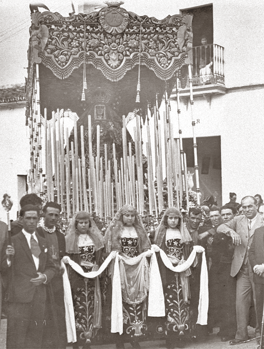 María Santísima de La Angustia de la Hermandad de los Estudiantes en 1934. Fotografía: ABC. Olmedo.