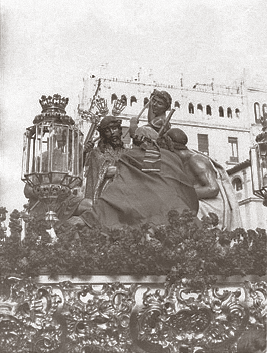 Paso de la Coronación de Espinas. Santo Entierro de 1965. Fotografía: Hdad. del Valle.